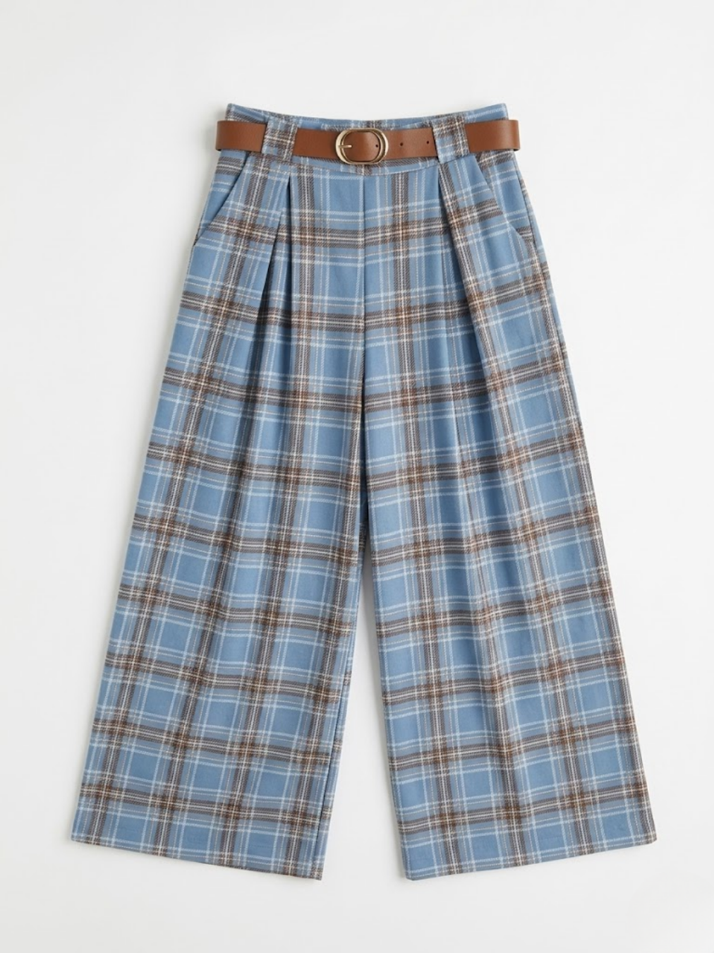 Vista delantera de pantalón fluido de cuadros azul y marrón con pinzas frontales y cinturón marrón de Angel Salvaje.