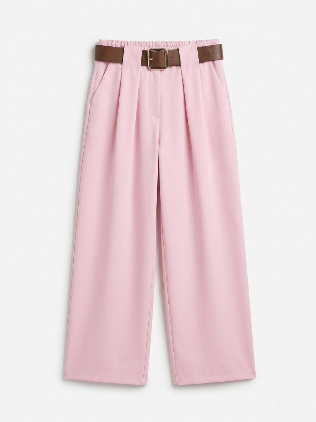 Pantalón fluido rosa pastel de pierna ancha con cinturón incluido y bolsillos de Angel Salvaje.