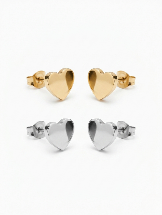 Pendientes de botón con forma de corazón en acabados dorado y plateado pulido de la tienda Angel Salvaje.