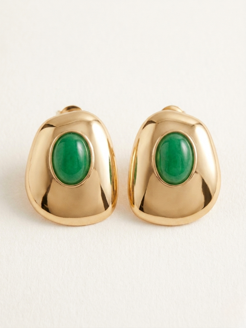 Pendientes de botón dorados con piedra ovalada verde jade para mujer en Angel Salvaje.